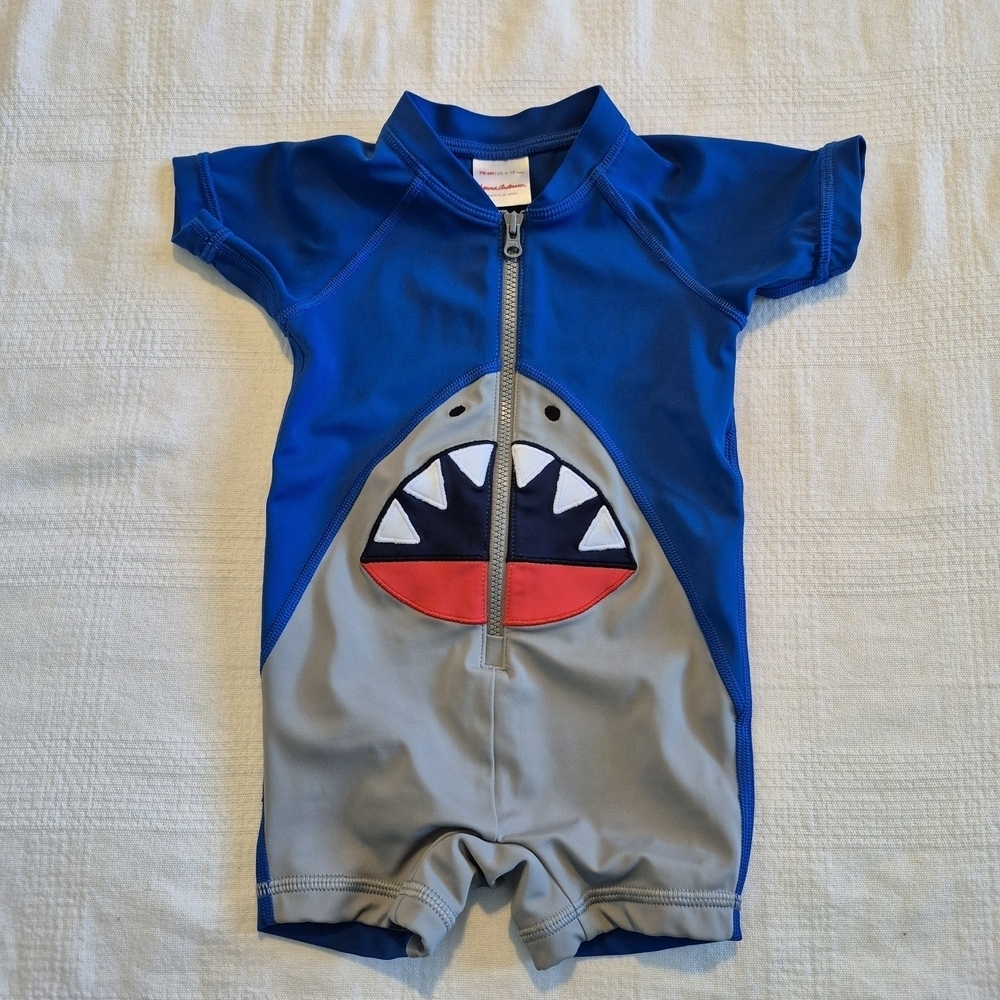 Hanna Andersson boys size 70 or 6-12 months short sleeve rash guard swimsuit EUC